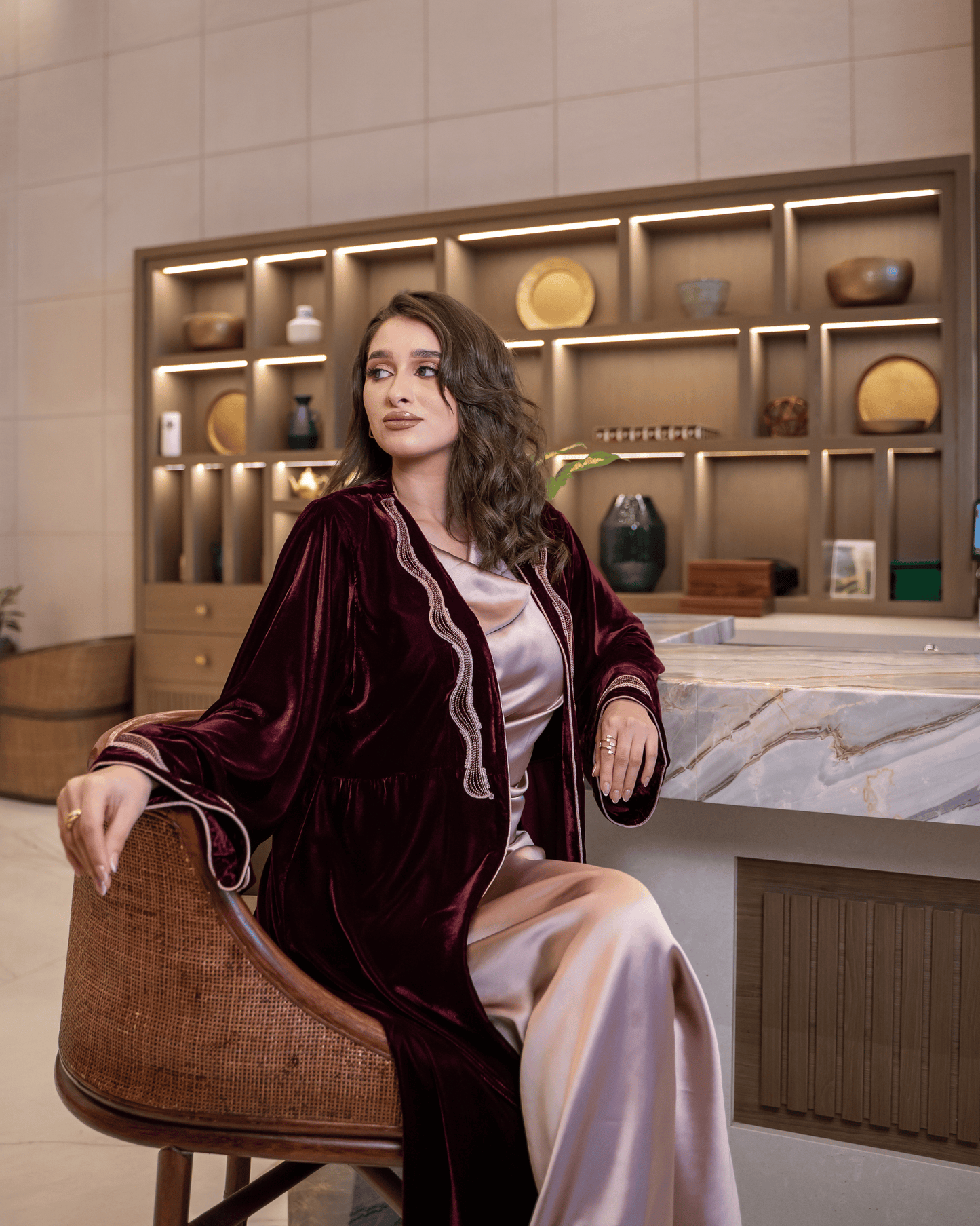 Cerise Précieuse – Abaya 2 pièces