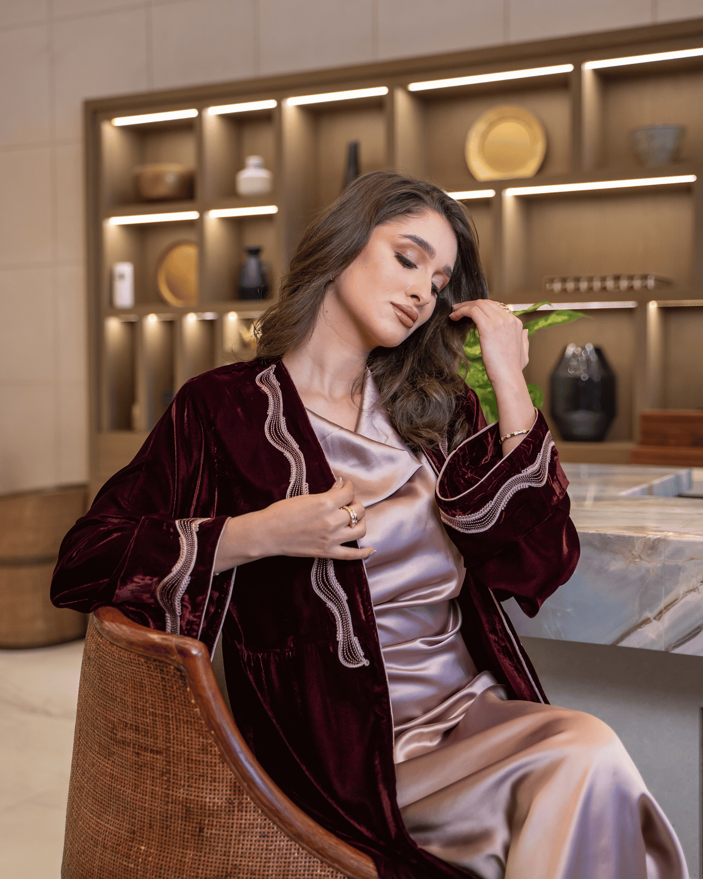 Cerise Précieuse – Abaya 2 pièces